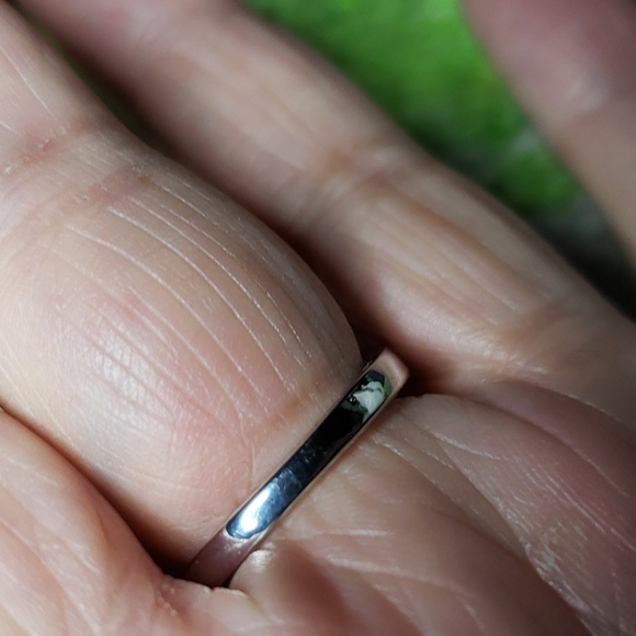 Ladies synthetic black diamond/diamonds - Picture 2 of 2